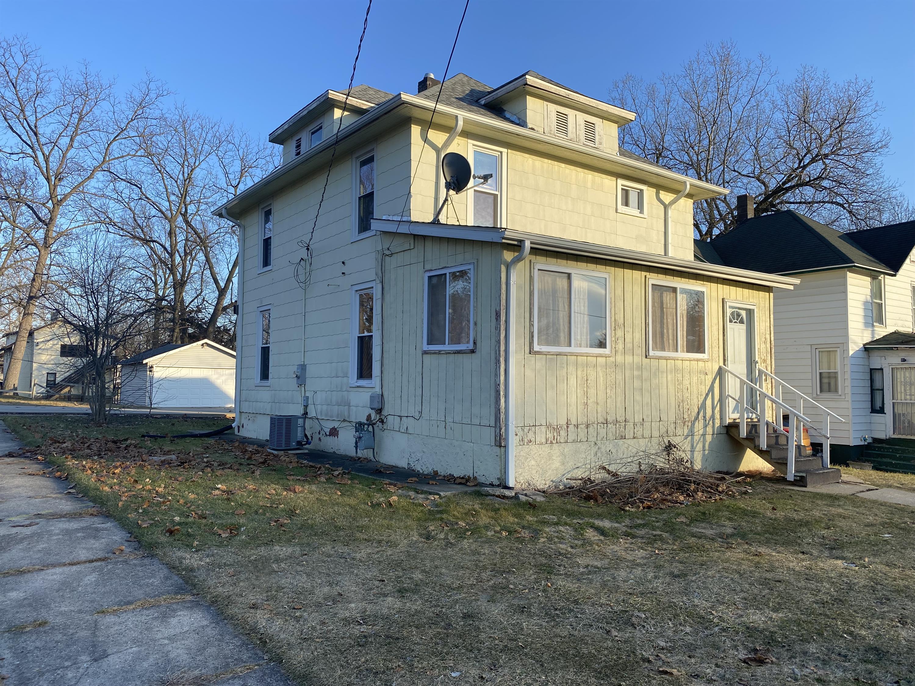704 Foster Rd Rentals