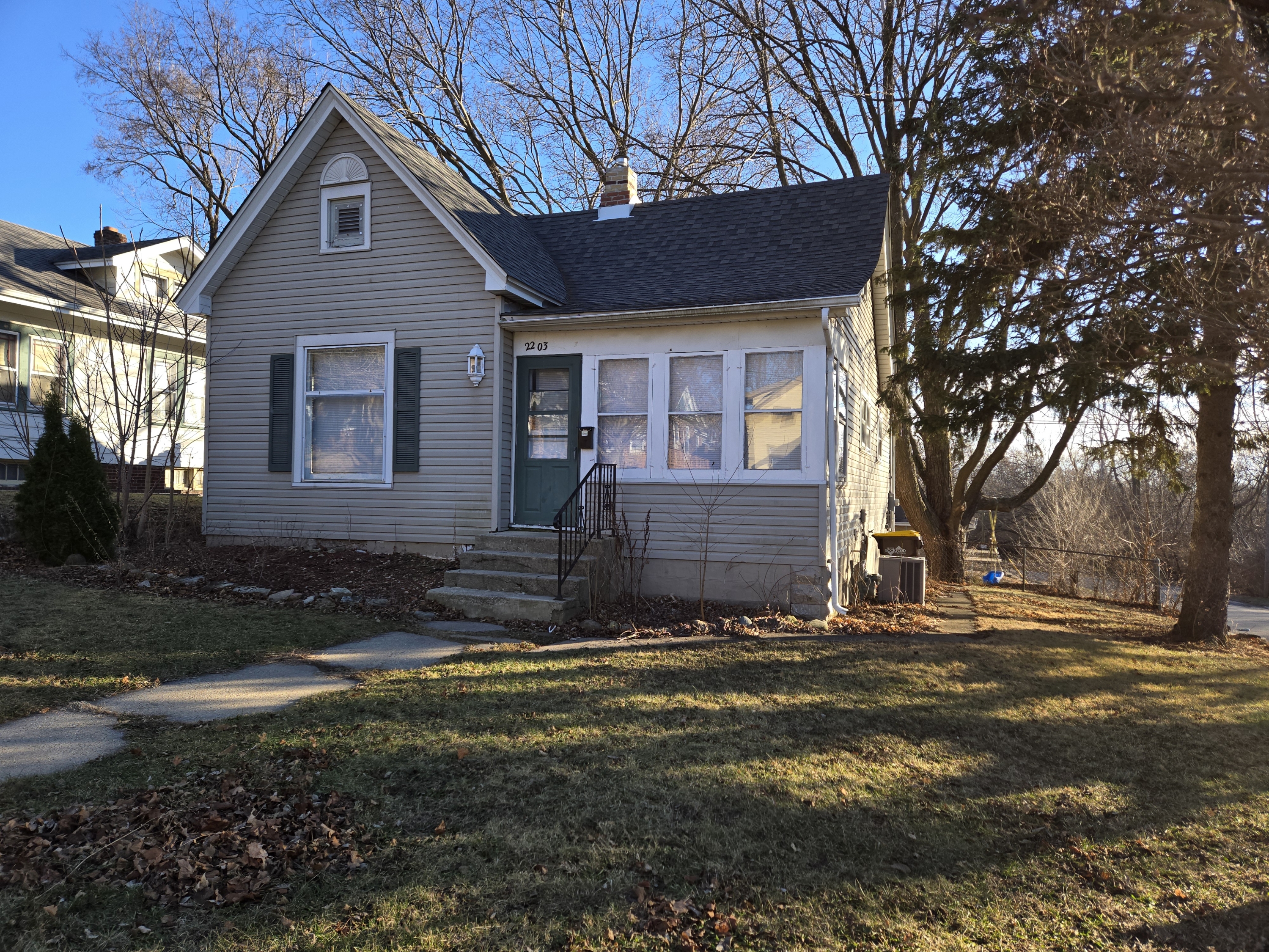 Property thumbnail image